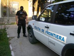 Un cetățean din Osetia de Sud a vrut să treacă înot râul Prut fără să știe a înota Un cetățean din Osetia de Sud a vrut să treacă înot râul Prut fără să știe a înota