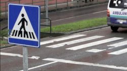 Două persoane au fost spulberate de un automobil în timp de traversau pe zebră Două persoane au fost spulberate de un automobil în timp de traversau pe zebră