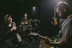 Alternosfera: A trebuit să regândim muzica noastră Alternosfera: A trebuit să regândim muzica noastră