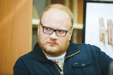 Un ziarist rus provoacă Kremlinul cu o scrisoare anti-Putin Un ziarist rus provoacă Kremlinul cu o scrisoare anti-Putin