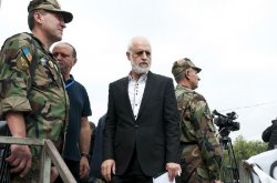Scrisoarea săptămânii / Către Valentin Dolganiuc: Cum poate fi calificat „prieteșugul” vostru cu Dodon și Usatîi? Scrisoarea săptămânii / Către Valentin Dolganiuc: Cum poate fi calificat „prieteșugul” vostru cu Dodon și Usatîi?