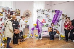 (Bălţi) Tinerii au organizat o expoziţie a proiectului internaţional „Strada Artelor" a fost deschisă (Bălţi) Tinerii au organizat o expoziţie a proiectului internaţional „Strada Artelor" a fost deschisă