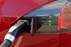 Tesla Motors anunţă obiective de producţie ambiţioase: aproape un milion de mașini în 2020 Tesla Motors anunţă obiective de producţie ambiţioase: aproape un milion de mașini în 2020
