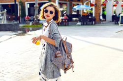 (MODA) Piese esențiale care nu se demodează și pe care trebuie să le adaugi garderobei tale de primăvară (MODA) Piese esențiale care nu se demodează și pe care trebuie să le adaugi garderobei tale de primăvară