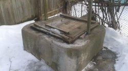 Apa din fântâni ar putea fi contaminată în urma topirii zăpezii Apa din fântâni ar putea fi contaminată în urma topirii zăpezii