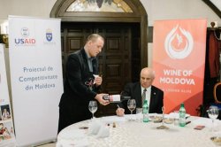 12 specialiști din Republica Moldova au susținut examenul de certificare pentru Diploma Europeană de Sommelier 12 specialiști din Republica Moldova au susținut examenul de certificare pentru Diploma Europeană de Sommelier