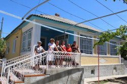 6 fete ale casei-internat pentru copii cu deficiențe mintale(fete) din Hâncești de astăzi vor trăi în comunitate 6 fete ale casei-internat pentru copii cu deficiențe mintale(fete) din Hâncești de astăzi vor trăi în comunitate