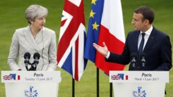 Brexit: "Ușa mereu deschisă" pentru ca Marea Britanie să rămână în UE (președintele Emmanuel Macron) Brexit: "Ușa mereu deschisă" pentru ca Marea Britanie să rămână în UE (președintele Emmanuel Macron)