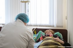 Oamenii de la sate au șanse mult mai mici de a beneficia de servicii de diagnostic Oamenii de la sate au șanse mult mai mici de a beneficia de servicii de diagnostic