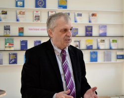 Dodon vrea să DĂRÂME majoritatea parlamentară pentru a PRELUA ÎNTREAGA PUTERE în stat Dodon vrea să DĂRÂME majoritatea parlamentară pentru a PRELUA ÎNTREAGA PUTERE în stat
