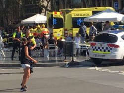 Identităţile primelor victime de la Barcelona: O mama a murit cu bebelușul în brațe Identităţile primelor victime de la Barcelona: O mama a murit cu bebelușul în brațe