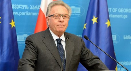 Președintele Comisiei de la Veneția critică aspru amenințările lui Dodon la adresa Curții Constituționale Președintele Comisiei de la Veneția critică aspru amenințările lui Dodon la adresa Curții Constituționale