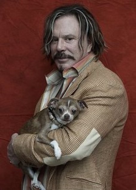 Îl va juca Mickey Rourke pe Ginghis Han? Îl va juca Mickey Rourke pe Ginghis Han?