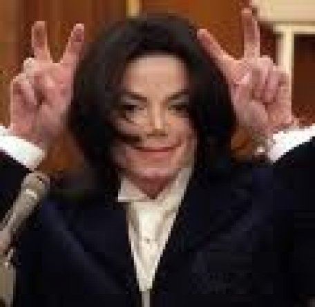 Michael Jackson ar fi avut două iubite în ultimele luni ale vieţii Michael Jackson ar fi avut două iubite în ultimele luni ale vieţii