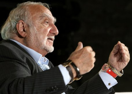 A murit Nicolas Hayek, creatorul ceasurilor Swatch A murit Nicolas Hayek, creatorul ceasurilor Swatch