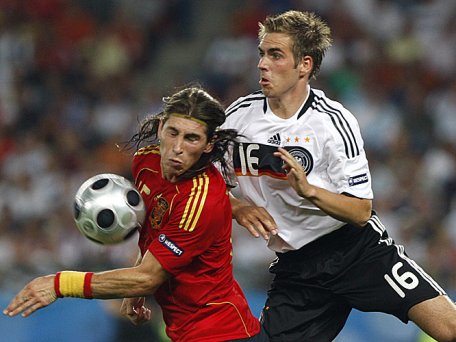 Spania – Germania: derby-ul fără favoriţi! Spania – Germania: derby-ul fără favoriţi!