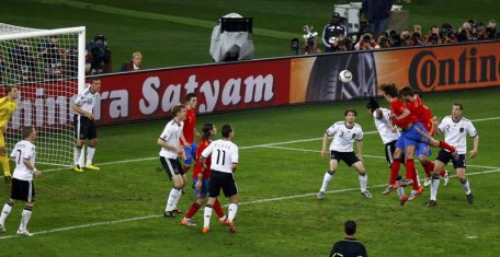 Spania câștigă cu 1-0 în fața Germaniei și merge în finală Spania câștigă cu 1-0 în fața Germaniei și merge în finală