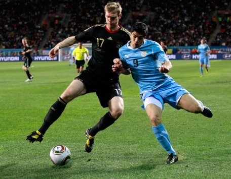 “Maşina” nemţească s-a bronzat: Uruguay – Germania 2-3 “Maşina” nemţească s-a bronzat: Uruguay – Germania 2-3
