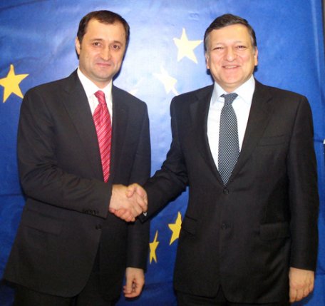 Filat către Barroso: RM doreşte aderarea la Spaţiul European Aviatic Comun Filat către Barroso: RM doreşte aderarea la Spaţiul European Aviatic Comun