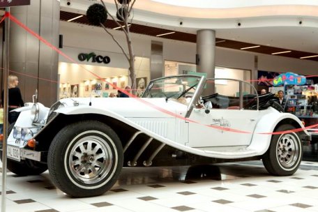 Maşini exotice la Shopping MallDova Maşini exotice la Shopping MallDova