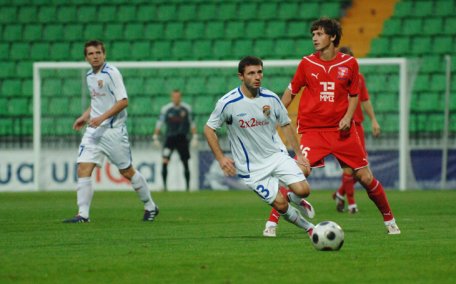 “Lupii galbeni” au învins în derby-ul cu Olimpia “Lupii galbeni” au învins în derby-ul cu Olimpia