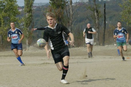 RUGBY -7: Memorialul “Vladimir Blizniuc” a ajuns la ediţia a XI-a RUGBY -7: Memorialul “Vladimir Blizniuc” a ajuns la ediţia a XI-a