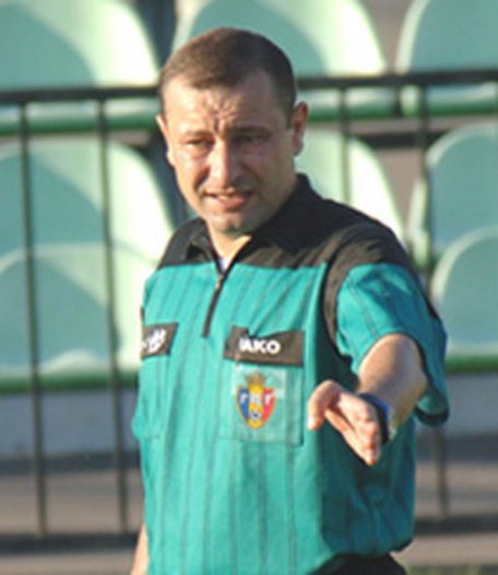 Arbitri moldoveni - suspendaţi din Divizia Naţională Arbitri moldoveni - suspendaţi din Divizia Naţională