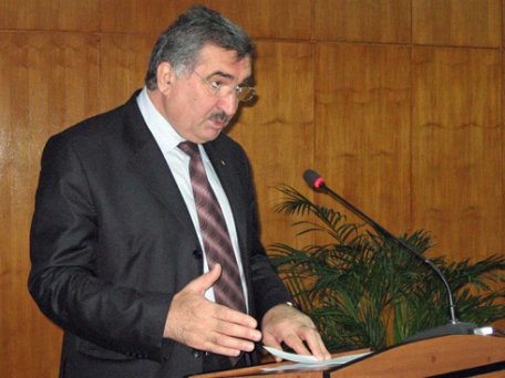 Vlad Filat, supărat pe ministrul Sănătăţii Vlad Filat, supărat pe ministrul Sănătăţii