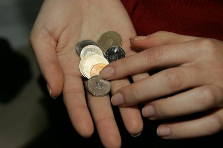 Scrisoarea săptămânii: De ce nu mai primim cei 130 de lei? Scrisoarea săptămânii: De ce nu mai primim cei 130 de lei?