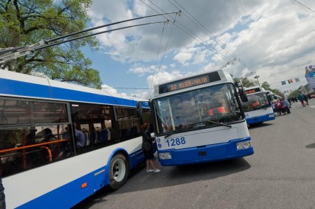 La Chişinău a fost lansată o nouă rută de troleibuz La Chişinău a fost lansată o nouă rută de troleibuz