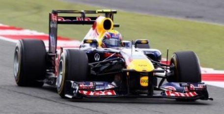 Formula 1: Vettel pleacă al doilea SILVERSTONE, cursa începe la ora 15:00 (video) Formula 1: Vettel pleacă al doilea SILVERSTONE, cursa începe la ora 15:00 (video)
