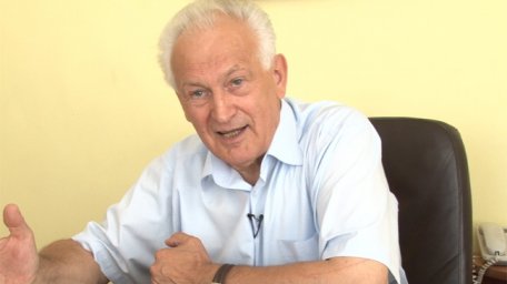 Ion Ciubuc, premier al RM în anii 1997-1999: Problema e că cineva se vede numai pe el preşedinte, la fel cum era şi Voronin Ion Ciubuc, premier al RM în anii 1997-1999: Problema e că cineva se vede numai pe el preşedinte, la fel cum era şi Voronin