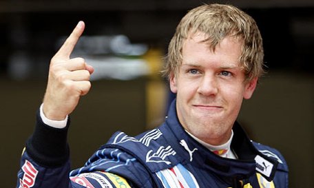 Vettel câştigă cursa de la Spa! 2. Webber, 3. Button Vettel câştigă cursa de la Spa! 2. Webber, 3. Button