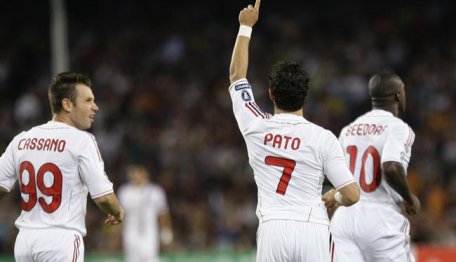 Liga Campionilor: Barcelona - AC Milan 2-2; FC Porto - Șahtior 2-1 Liga Campionilor: Barcelona - AC Milan 2-2; FC Porto - Șahtior 2-1