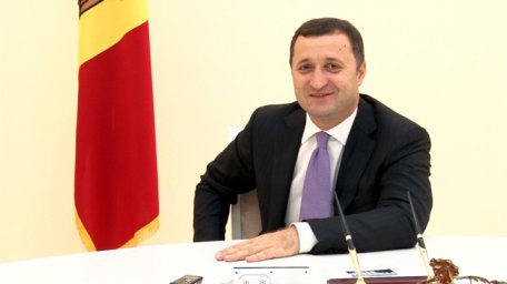 Interviu cu Vlad Filat despre comuniști, Plahotniuc, MAI și problemele din AIE Interviu cu Vlad Filat despre comuniști, Plahotniuc, MAI și problemele din AIE