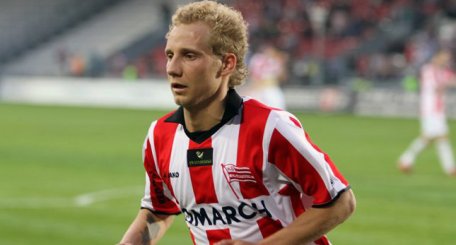 Alexandru Suvorov a fost desemnat cel mai bun fotbalist moldovean al anului 2011 Alexandru Suvorov a fost desemnat cel mai bun fotbalist moldovean al anului 2011