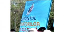 Minuni moldoveneşti de 1 Mai: Sindicatele, braţ la braţ cu Guvernul, împotriva guvernării Minuni moldoveneşti de 1 Mai: Sindicatele, braţ la braţ cu Guvernul, împotriva guvernării