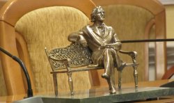 Unde credeți că ar trebui amplasate monumentele lui Eminescu și Sulac? Unde credeți că ar trebui amplasate monumentele lui Eminescu și Sulac?