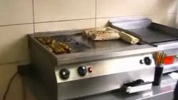 Administratorul unui fast-food de la Ciocana a fost amendat cu 1000 de lei Administratorul unui fast-food de la Ciocana a fost amendat cu 1000 de lei