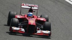 Alonso câștigă în China după o cursă fenomenală Alonso câștigă în China după o cursă fenomenală