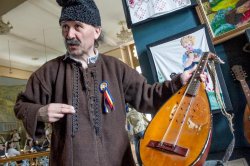 Tudor Ungureanu: „Am făcut cea mai mare Academie de folclor - Academia „Tălăncuța” Tudor Ungureanu: „Am făcut cea mai mare Academie de folclor - Academia „Tălăncuța”
