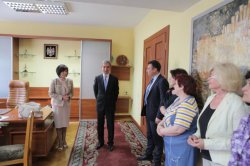 (FOTO) Leancă a prezentat-o colectivului instituţiei pe noua ministră a Culturii, Monica Babuc (FOTO) Leancă a prezentat-o colectivului instituţiei pe noua ministră a Culturii, Monica Babuc