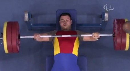 Ștefan Roșca, halterofil: „În Moldova e dificil să te pregătești pentru competiții” Ștefan Roșca, halterofil: „În Moldova e dificil să te pregătești pentru competiții”