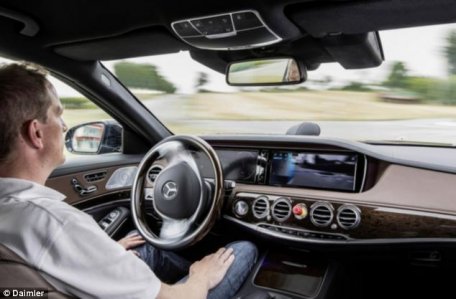 (FOTO) Mercedez va produce o mașină FĂRĂ ȘOFER (FOTO) Mercedez va produce o mașină FĂRĂ ȘOFER