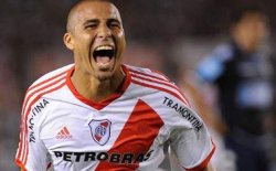 SPORT: David Trezeguet a ajuns la 300 de goluri marcate în carieră SPORT: David Trezeguet a ajuns la 300 de goluri marcate în carieră