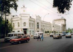 Mai multe STRĂZI din Chișinău ar putea fi REDENUMITE: Drumul Viilor - Cioclea, Albișoara - Matcovschi și Pandurilor - Jucov Mai multe STRĂZI din Chișinău ar putea fi REDENUMITE: Drumul Viilor - Cioclea, Albișoara - Matcovschi și Pandurilor - Jucov