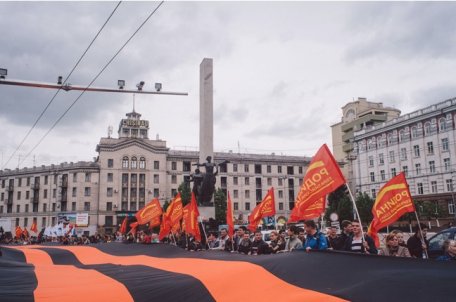 Constantin Tănase: Panglica Sfântul Gheorghe, un juvăț la gâtul R. Moldova Constantin Tănase: Panglica Sfântul Gheorghe, un juvăț la gâtul R. Moldova