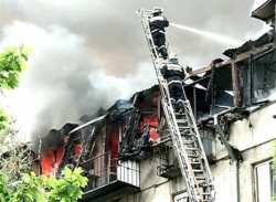 Крышу сгоревшей мансарды восстановят до 14 июня Крышу сгоревшей мансарды восстановят до 14 июня