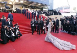 EXCLUSIV pentru TIMPUL, Larisa Turea la CANNES 2014: Tancuri şi staruri EXCLUSIV pentru TIMPUL, Larisa Turea la CANNES 2014: Tancuri şi staruri