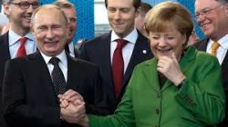 Putin și Merkel se vor întâlni la finală Campionatului Mondial de fotbal Putin și Merkel se vor întâlni la finală Campionatului Mondial de fotbal